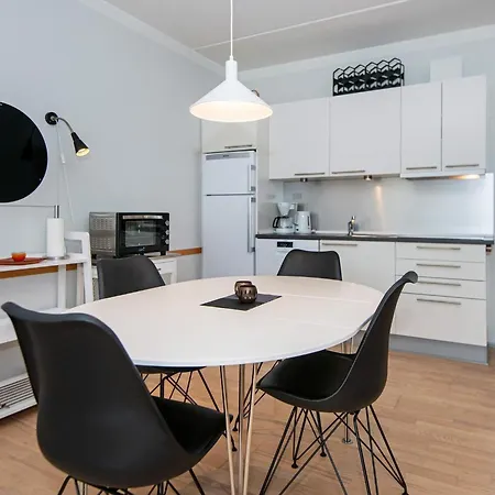 Apartment 4 Person On A In *